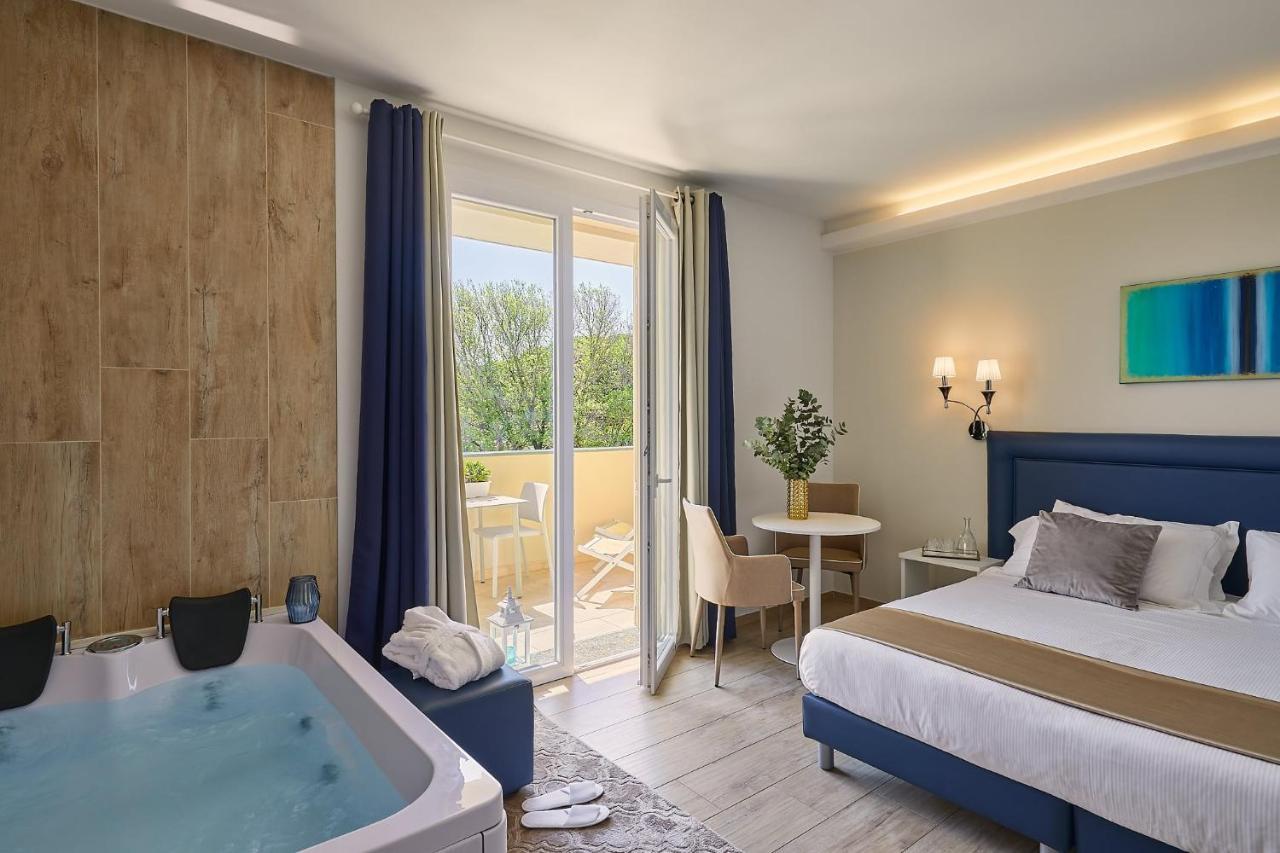 Golden Hotel مارينا دي سيسينا المظهر الخارجي الصورة