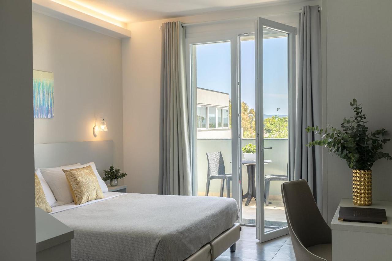 Golden Hotel مارينا دي سيسينا المظهر الخارجي الصورة